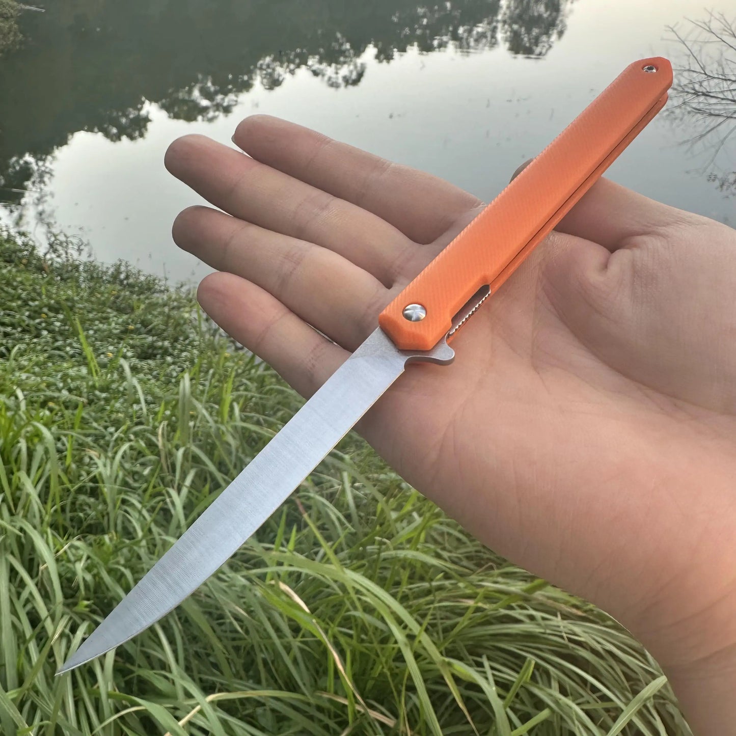 Couteau Bushcraft Lame Fine Orange | France Survivalisme