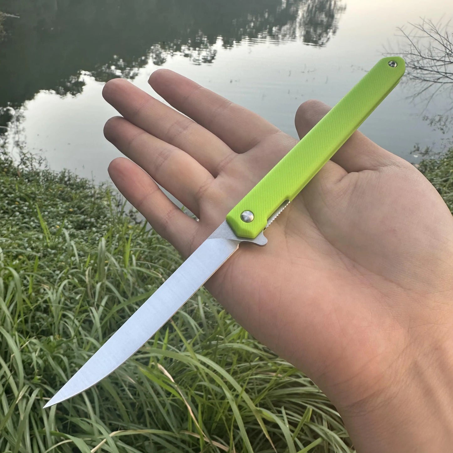 Couteau Bushcraft Lame Fine Vert | France Survivalisme